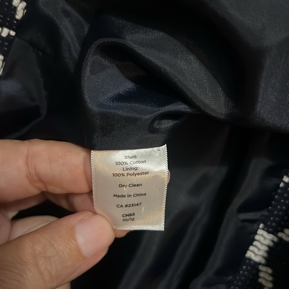 Talbots Geometric Long Sleeve Blazer Size 8 Navy Business Academia Chic Classic - Picture 10 of 10